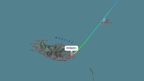 Este voo da Ryanair veio directamente do Porto e aterrou sem problemas pelas 8h17. Para já é o único.&nbsp; Foto Flightradar24