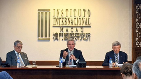 Secretário regional de Economia na palestra “Madeira Hoje”, no Instituto Internacional de Macau