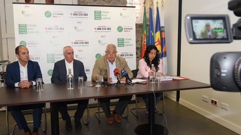 A conferência teve lugar na Secretaria Regional de Saúde e Protecção Civil.&nbsp;