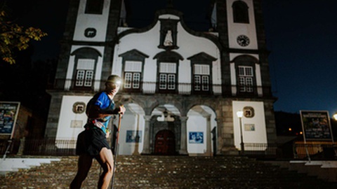 Passagem pelo Monte - Igreja.