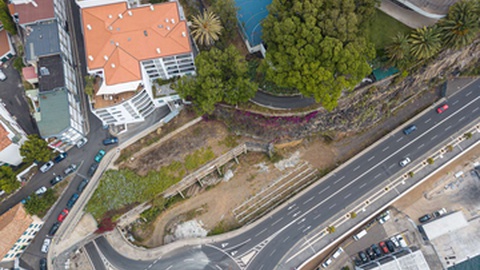 Local da construção.