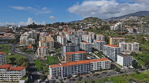 Venda de alojamentos familiares na Região continuou em alta