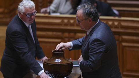 Francisco Assis, proposto pelo PS, alcançou 90 votos.&nbsp;