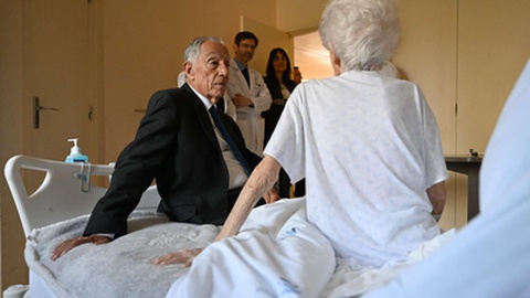 O Presidente da República, Marcelo Rebelo de Sousa, durante uma visita ao serviço de paliativos no IPO&nbsp;