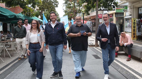 O presidente do partido, Rui Rocha (esquerda), esteve na Madeira a apoiar a campanha, bem como João Cotrim Figueiredo, o cabeça de lista às eleições europeias (direita).