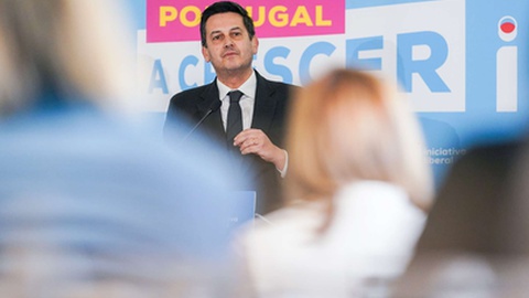 O presidente da Iniciativa Liberal, Rui Rocha, na reunião do 46.º Conselho Nacional da IL. Braga.
