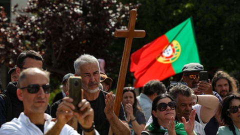 Uma das acções de campanha do partido em território continental. Na Madeira, a presença do Ergue-te foi modesta e, em muitas situações, passou mesmo despercebida.&nbsp;