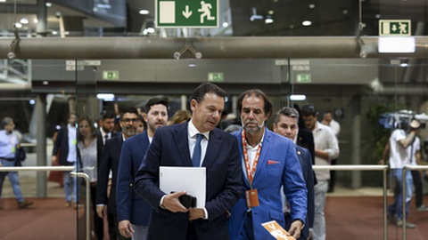 Miguel Albuquerque, líder regional do PSD, esteve presente na reunião de ontem à noite.&nbsp; &nbsp;Foto&nbsp;FILIPE AMORIM/LUSA