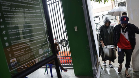 Bualoi deixou pelo menos 14 mortos ao passar pelas Filipinas na sexta-feira