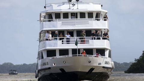 Uma das fakenews é que Lula da Silva estaria hospedado numa iate de luxo.&nbsp; Foto&nbsp;Sebastião Moreira/Lusa