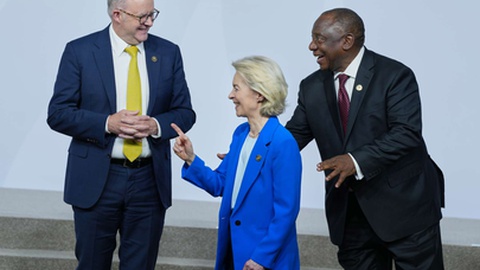 Ursula von der Leyen falava, hoje, na Cimeira de líderes do G20, em Joanesburgo