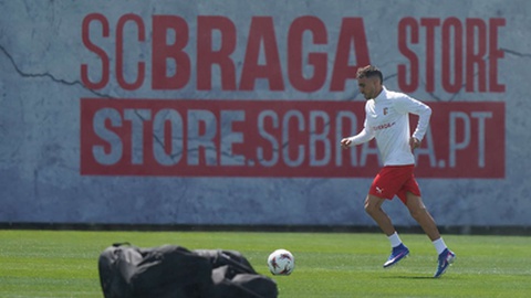 Ricardo Horta durante o treino em Braga