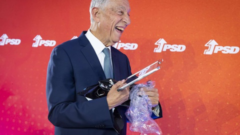 O ex-Presidente da República e militante nº3 do PSD, Marcelo Rebelo de Sousa, durante as comemorações do 52.º aniversário do partido Social Democrata (PSD), na Fábrica dos Unicórnios, em Lisboa.&nbsp;