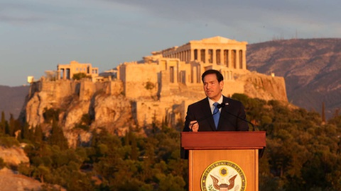 Rubio visita Lisboa depois de ter passado por Atenas.