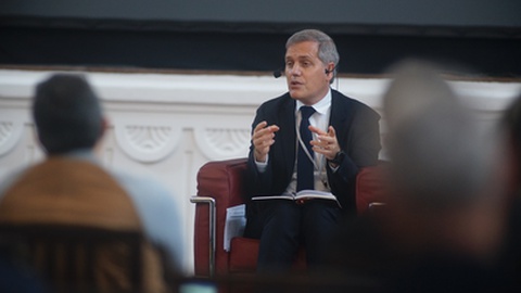 Para além da participação na
Semana das Pescas, Teófilo Cunha visitou o porto de pesca de Rabo de Peixe.