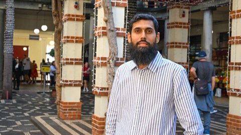 Umair Tariq é o presidente do Centro Islâmico