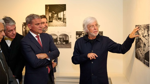 Paulo David assume a curadoria desta nova mostra patente no Museu de Fotografia da Madeira até Junho.&nbsp;