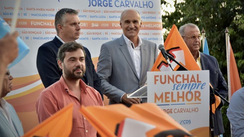 Apresentação da candidatura da coligação que junta o PSD e o CDS/PP à Câmara do Funchal decorreu hoje em São Roque.&nbsp;