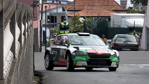 "Não podia correr da melhor maneira", admitiu o piloto do Skoda Fabia Rally2.&nbsp;