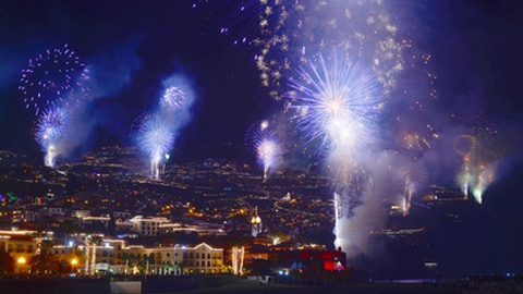 Fogo de artifício sem alterações na localização dos postos de lançamento. Foto Arquivo/Aspress