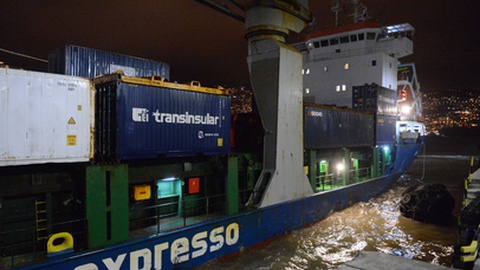 Na base desta troca de argumentos está o transporte de animais por via marítima.&nbsp; Foto Helder Santos/Aspress