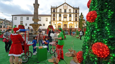 Luzes de Natal acendem a 26 de novembro em Arouca – Câmara Municipal de  Arouca
