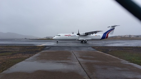 O avião cargueiro aterrou na manhã desta terça-feira no aeroporto do Porto Santo.