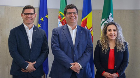 Coligação PSD/CDS, denominada 'Acredita Porto Santo', é liderada por Nuno Batista (ao centro).&nbsp; &nbsp;Foto DR/CMPS