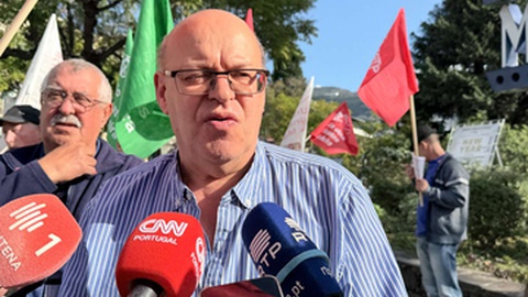 Os trabalhadores estiveram concentrados, ontem, numa manifestação.