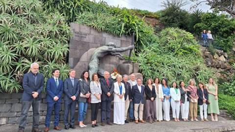 Cerimónia de homenagem ao trabalhador madeirense contou com elementos do Governo e dos parceiros sociais