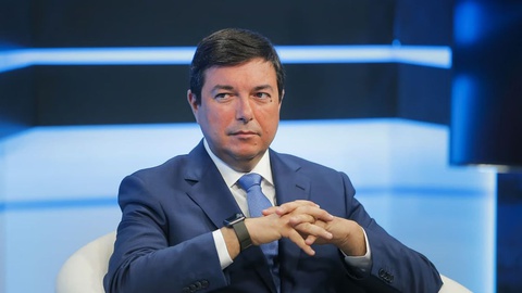 O economista Álvaro Almedia é professor na Faculdade de Economia da Universidade do Porto.