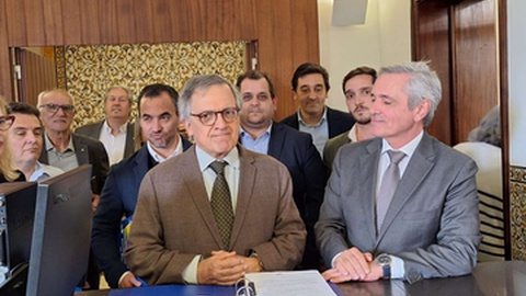 O CDS/PP entregou a lista de candidatos às Regionais de Março próximo esta segunda-feira, no limite do prazo estipulado.&nbsp;