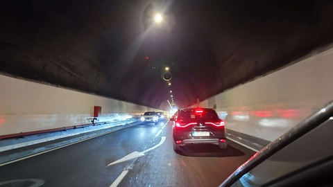 Hoje, durante a manhã, eram vários os pontos da Via Expresso entre a Ribeira Brava e a Calheta que apresentavam congestionamento de tráfego automóvel.&nbsp;