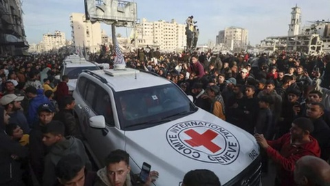A troca de reféns tem decorrido nos últimos meses.&nbsp;