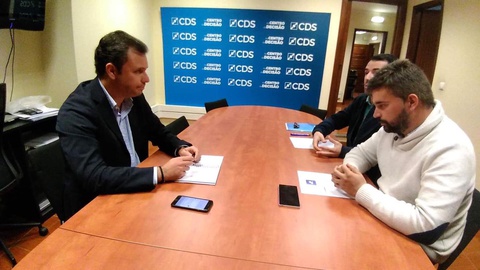 A JP-Madeira reunida com o presidente da Comissão Política regional.