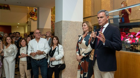 O secreário regional de Turismo e Cultura convidou vários players do sector para o habitual Cocktail de Natal, que decorre no Arquivo e Biblioteca da Madeira.&nbsp;