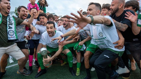 Festa do Juventude de Gaula após triunfo diante do Xavelhas na final.&nbsp;
