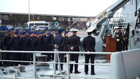 A presença do almirante Gouveia e Melo a bordo do NRP Mondego simbolizou a reposição da ordem, da autoridade marítima e da disciplina militar, após o episódio de rebelião de um grupo de marinheiros que "não será esquecido".