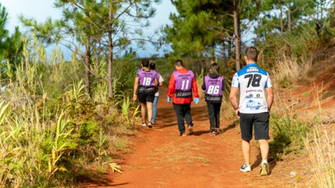 Sábado realizou-se uma acção de recolha de lixo nas serras da Madeira, que juntou pilotos e 'staff'.