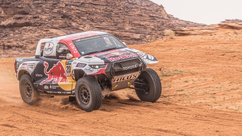 Nasser Al-Attiyah venceu a quinta das 14 etapas