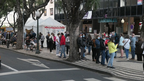 Madeira está a realizar testagem massiva da população.