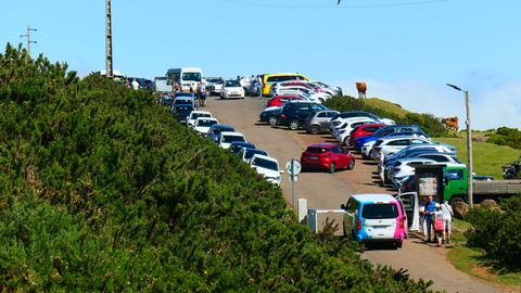 Homem na casa dos 50 anos não resiste a paragem cardiorrespiratória.&nbsp;