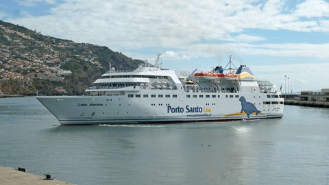 Navio Lobo Marinho da Porto Santo Line