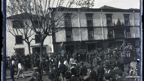 Na Madeira, os revoltosos contaram com o apoio do povo descontente.&nbsp;