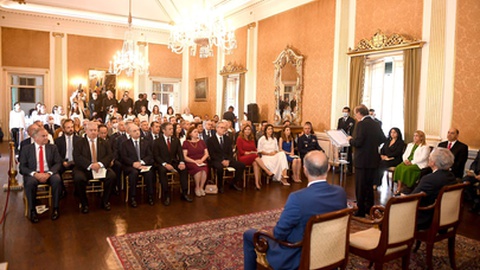Os vencedores do concurso literário, habitualmente têm lugar de destaque nas celebrações do 10 de Junho no Palácio de São Lourenço.&nbsp; &nbsp;Foto Arquivo/Aspress
