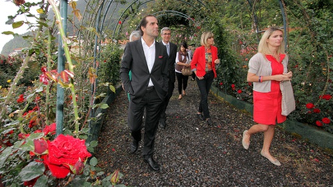 Miguel Albuquerque numa visita à Quinta do Arco, em 2011. Foto Joana Sousa/Arquivo/Aspress