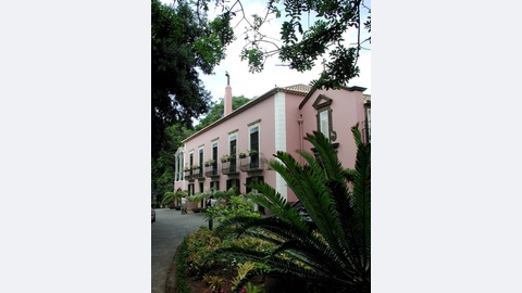 Trabalhadores irão concentrar-se, em protesto, junto à Quinta Vigia.