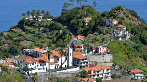 Esta semana não há missa e as igrejas da Boaventura e da Fajã do Penedo vão estar encerradas. Foto Arquivo