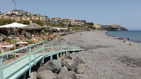 Temperaturas elevadas já convidam a banhos na Madeira e no Porto Santo.