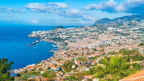 No Funchal, o céu deverá apresentar-se pouco nublado.